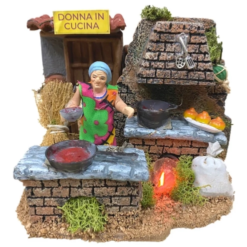 Donna in cucina in movimento 7 cm
