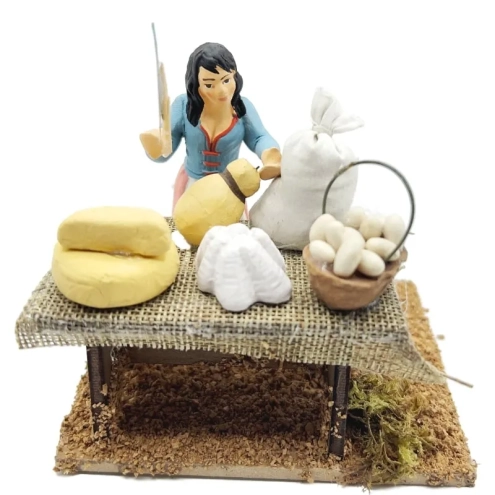 Venditrice prodotti caseari 10 cm