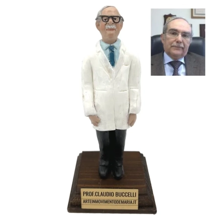 Statuina con il tuo volto da 15 cm su piedistallo e con etichetta