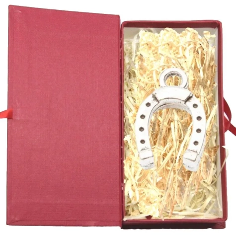 Ciondolo Ferro di Cavallo in metallo 1.5 cm in scatola regalo - VARI COLORI 2
