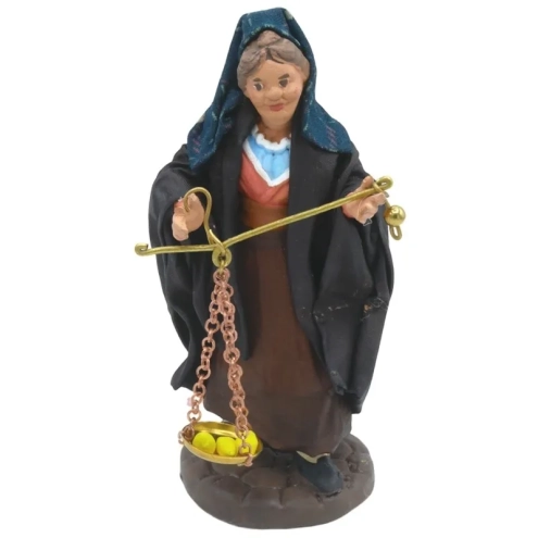 Fruttivendola ambulante in terracotta con vestiti di stoffa 12 cm