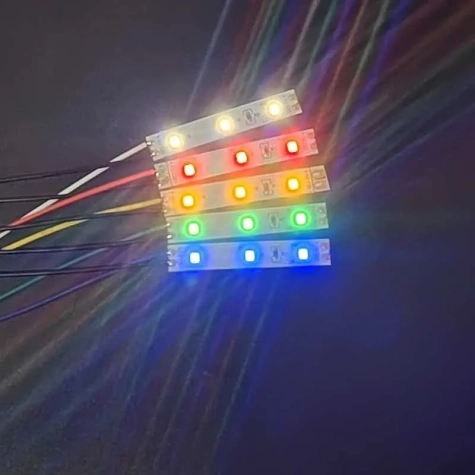Striscia Led colore bianco caldo Autoadesiva 12V