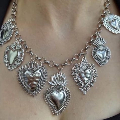 Collana con corno cuori argento | Portafortuna da regalare | corno rosso