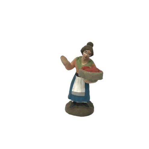 Donna con cesto di pomodori in terracotta 4 cm